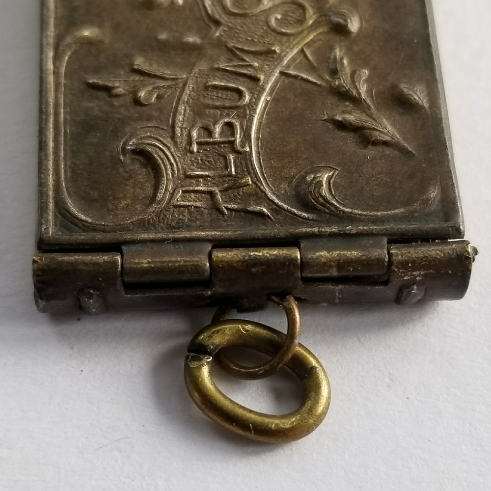 Antique WWI locket French fold out France World War 1 one sweetheart souvenir - Picture 4 of 15